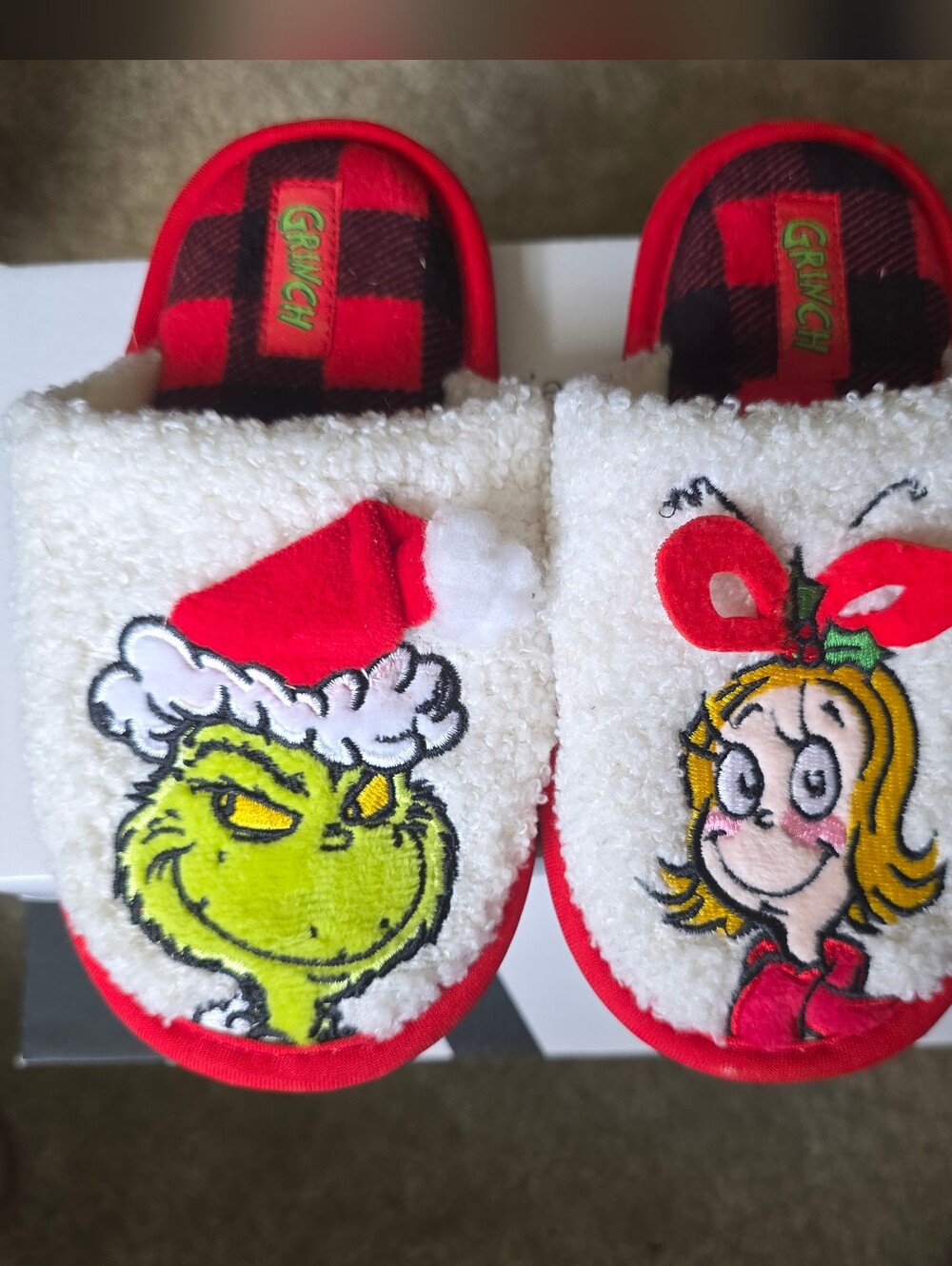 Kids' Grinch Plush Slip-On Slippers - 9-10K